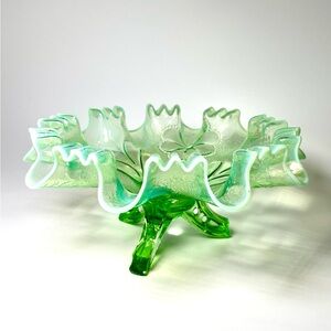 Northwood Vintage Green Opalescent Flower Ruffle Dish